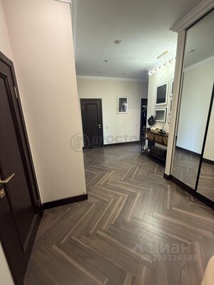 Продам трехкомнатную (3-комн.) квартиру, Кочновский проезд, 4к1, Москва г