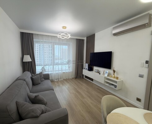 Продам трехкомнатную (3-комн.) квартиру, Люблинская ул, 74к3, Москва г