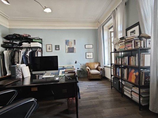 Продам комнату в 6-комн. квартире, 5-я В.О. линия, 52А, Санкт-Петербург г