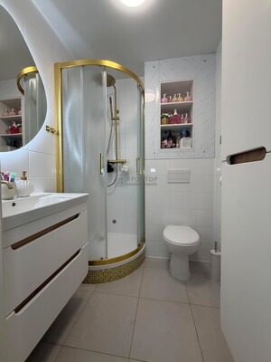 Продам трехкомнатную (3-комн.) квартиру, Люблинская ул, 74к3, Москва г