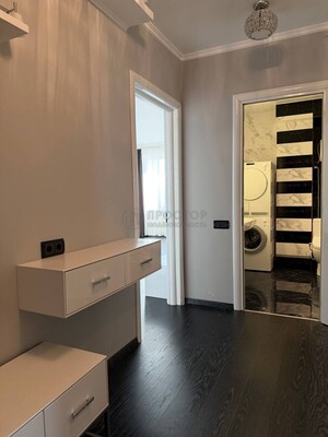 Продам двухкомнатную (2-комн.) квартиру, Хорошёвское ш, 12к1, Москва г