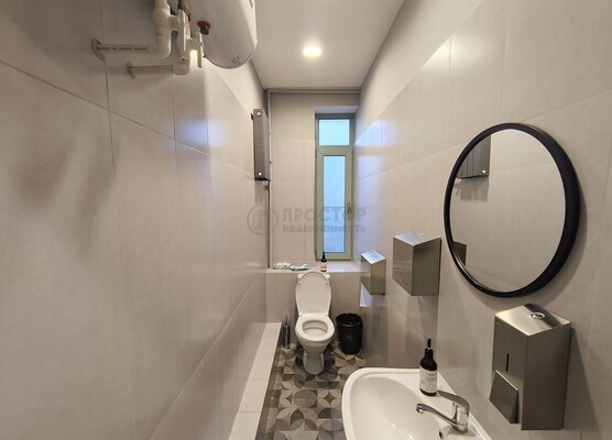 Продам коммерческое помещение 700,8 м2, Фруктовая ул, 7к2, Москва г