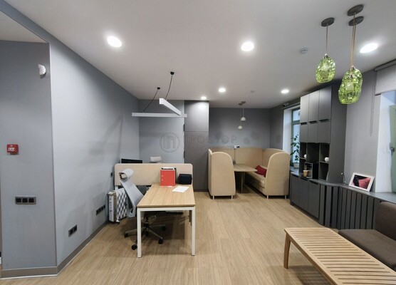 Продам коммерческое помещение 700,8 м2, Фруктовая ул, 7к2, Москва г