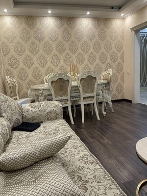 Продам трехкомнатную (3-комн.) квартиру, Саларьевская ул, 14к2, Московский п