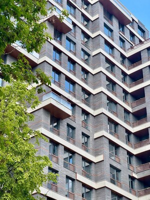 Продам трехкомнатную (3-комн.) квартиру, Снежная ул, 22с3, Москва г