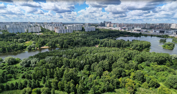 Продам комнату в 3-комн. квартире, Исаковского ул, 4к2, Москва г