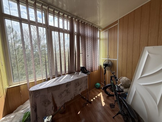 Продам трехкомнатную (3-комн.) квартиру, Победы пр-кт, 82, Симферополь г