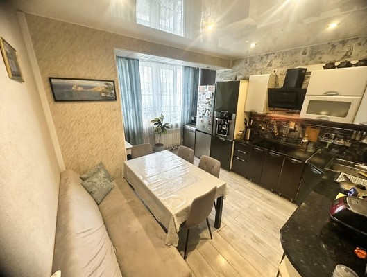 Продам трехкомнатную (3-комн.) квартиру, Электромонтажный проезд, 11, Подольск г