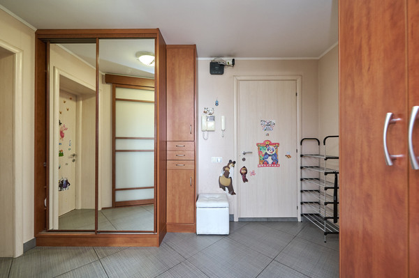 Продам двухкомнатную (2-комн.) квартиру, Ясногорская ул, 17к1, Москва г