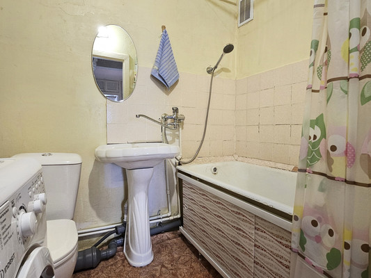 Продам двухкомнатную (2-комн.) квартиру, Мира ул, 85, Березники г