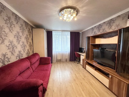 Продам двухкомнатную (2-комн.) квартиру, Вокзальная ул, 77, Рязань г