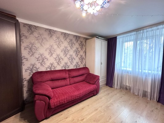 Продам двухкомнатную (2-комн.) квартиру, Вокзальная ул, 77, Рязань г