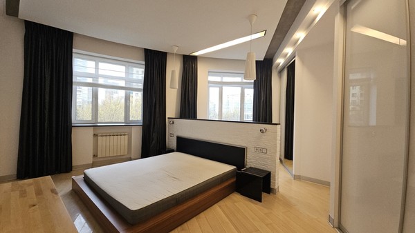 Сдам трехкомнатную (3-комн.) квартиру, Ленинградское ш, 130к3, Москва г