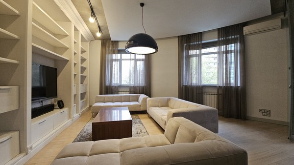 Сдам трехкомнатную (3-комн.) квартиру, Ленинградское ш, 130к3, Москва г