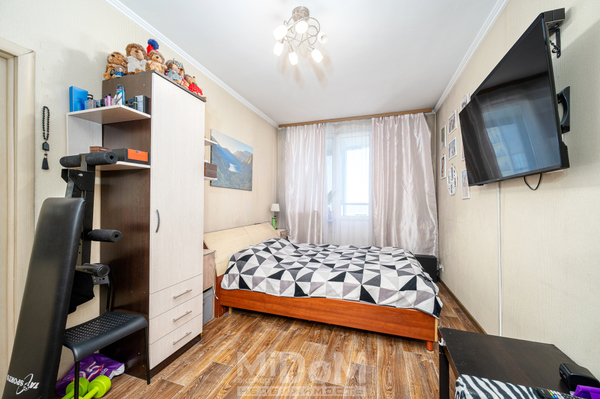 Продам однокомнатную (1-комн.) квартиру, Маршала Жукова пр-кт, 48к1, Санкт-Петербург г