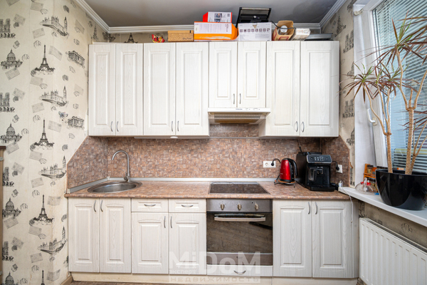 Продам однокомнатную (1-комн.) квартиру, Маршала Жукова пр-кт, 48к1, Санкт-Петербург г