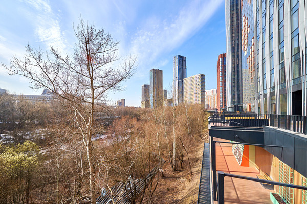 Продам многокомнатную квартиру, Озёрная ул, 1к2, Москва г