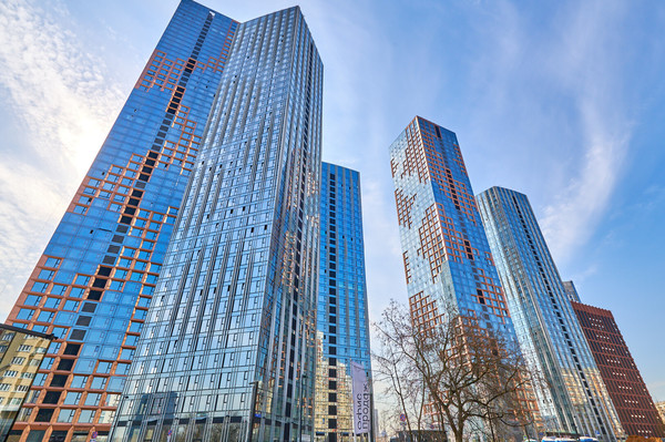 Продам многокомнатную квартиру, Озёрная ул, 1к2, Москва г