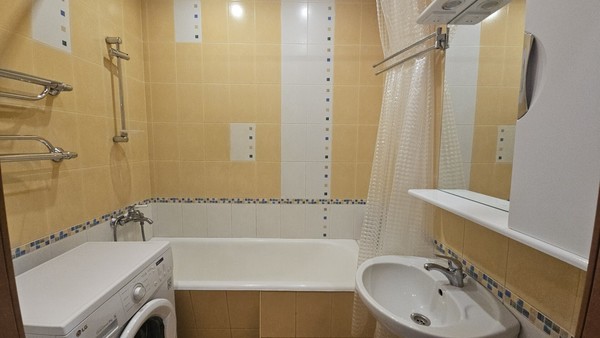 Сдам однокомнатную (1-комн.) квартиру, Текстильщиков ул, 4, Троицк г