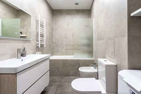 Продам однокомнатную (1-комн.) квартиру, 1-я Машиностроения ул, 10, Москва г