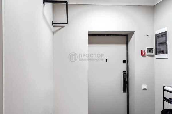 Продам однокомнатную (1-комн.) квартиру, 1-я Машиностроения ул, 10, Москва г