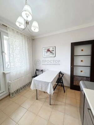 Продам однокомнатную (1-комн.) квартиру, Большая Очаковская ул, 1, Москва г