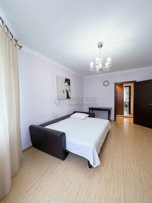 Продам однокомнатную (1-комн.) квартиру, Большая Очаковская ул, 1, Москва г