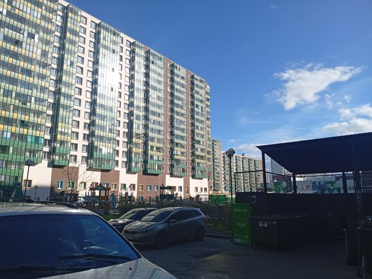 Продам двухкомнатную (2-комн.) квартиру, Воронцовский б-р, 20к2, Мурино п