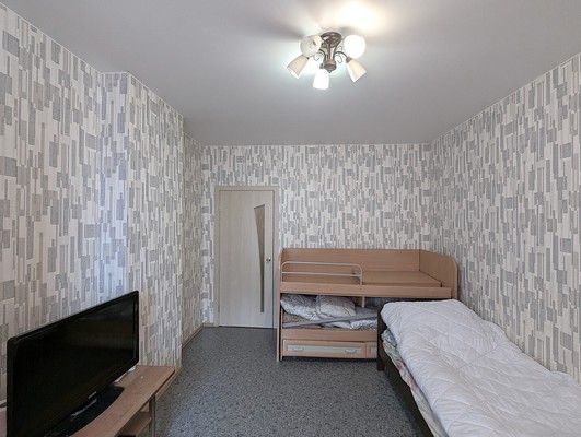 Продам двухкомнатную (2-комн.) квартиру, Объездная дорога ул, 2, Сосновый Бор п