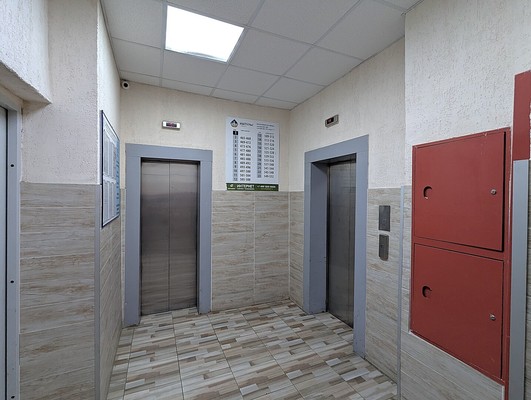 Продам двухкомнатную (2-комн.) квартиру, Объездная дорога ул, 2, Сосновый Бор п