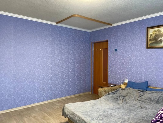 Продам двухкомнатную (2-комн.) квартиру, Мира ул, 127кА, Ханты-Мансийск г