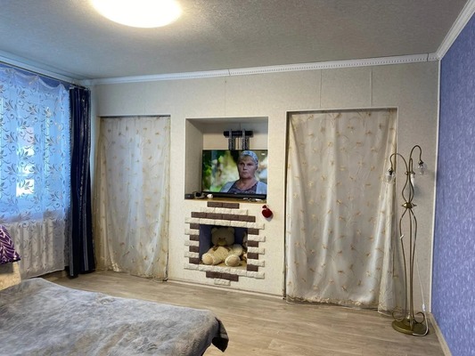 Продам трехкомнатную (3-комн.) квартиру, Мира ул, 127кА, Ханты-Мансийск г