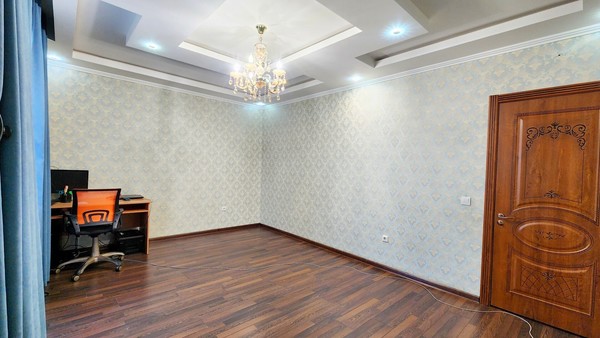 Продам двухкомнатную (2-комн.) квартиру, Питерский пр-кт, 5, Новоселье гп