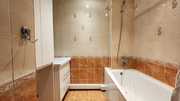 Продам двухкомнатную (2-комн.) квартиру, Питерский пр-кт, 5, Новоселье гп