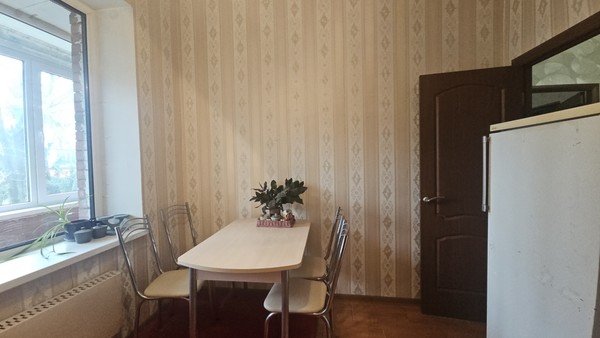 Продам однокомнатную (1-комн.) квартиру, Школьная ул, 1, Троицк г