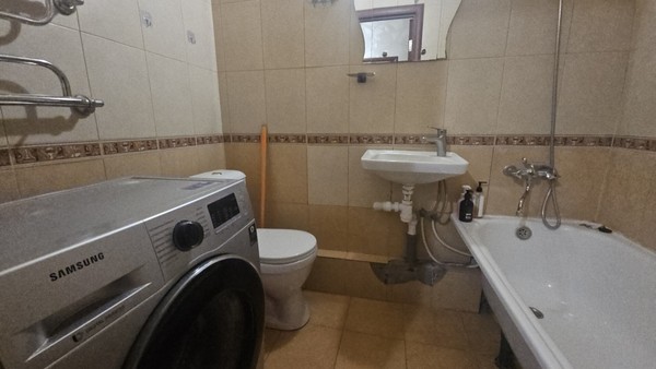 Продам однокомнатную (1-комн.) квартиру, Школьная ул, 1, Троицк г