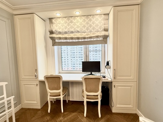 Продам трехкомнатную (3-комн.) квартиру, Ильинский б-р, 8, Красногорск г