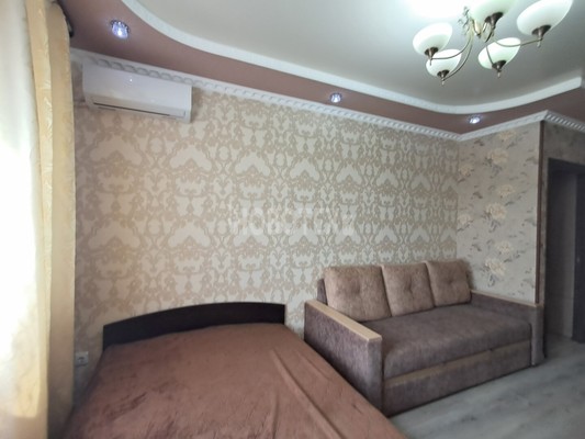 Продам однокомнатную (1-комн.) квартиру, Объездная ул, 18Ак8, Горячий Ключ г