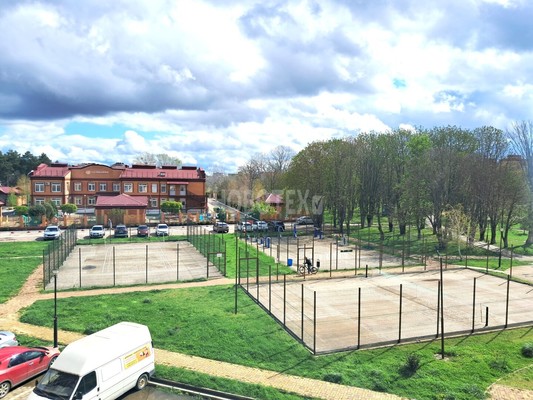 Продам однокомнатную (1-комн.) квартиру, Объездная ул, 18Ак8, Горячий Ключ г