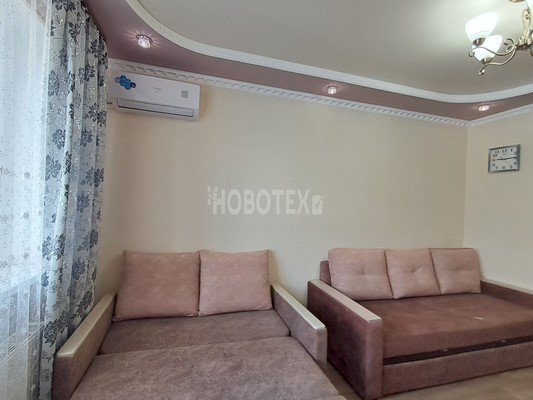 Продам однокомнатную (1-комн.) квартиру, Объездная ул, 18Ак8, Горячий Ключ г