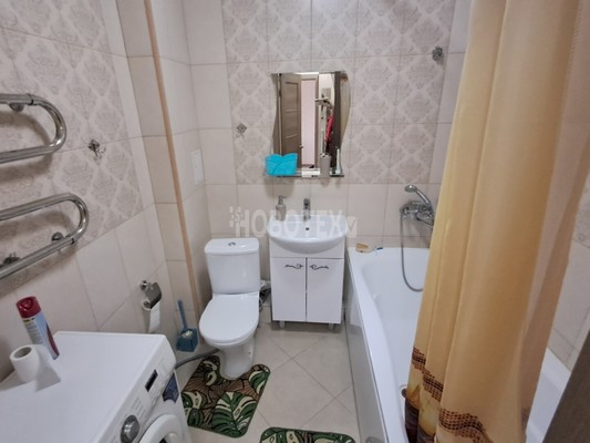 Продам однокомнатную (1-комн.) квартиру, Объездная ул, 18Ак8, Горячий Ключ г