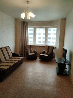 Продам однокомнатную (1-комн.) квартиру, Брусилова ул, 37к1, Москва г