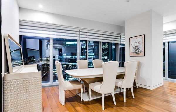 Продам двухкомнатную (2-комн.) квартиру, 1-й Красногвардейский проезд, 21с2, Москва г