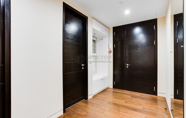 Продам двухкомнатную (2-комн.) квартиру, 1-й Красногвардейский проезд, 21с2, Москва г