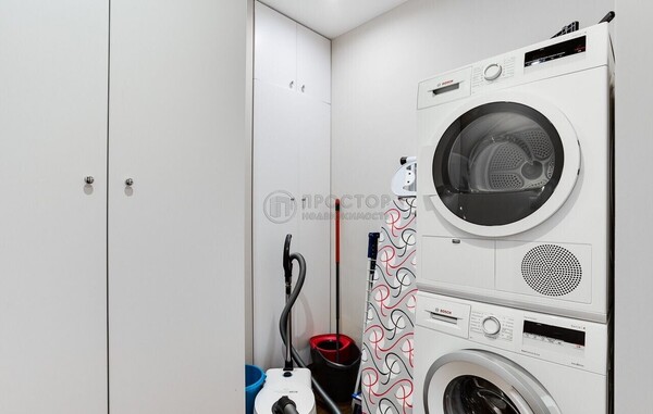 Продам двухкомнатную (2-комн.) квартиру, 1-й Красногвардейский проезд, 21с2, Москва г