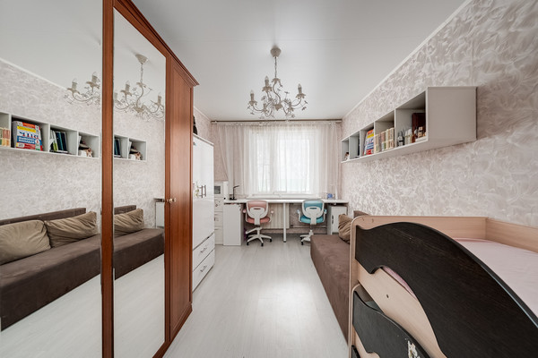 Продам многокомнатную квартиру, Гарибальди ул, 10к6, Москва г