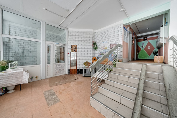 Продам многокомнатную квартиру, Гарибальди ул, 10к6, Москва г