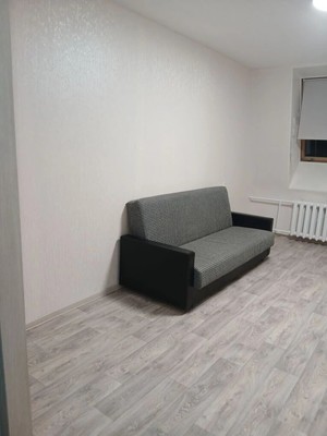 Продам двухкомнатную (2-комн.) квартиру, Болотова ул, 12к4, Алексин г