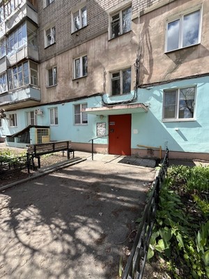 Продам двухкомнатную (2-комн.) квартиру, Ленинский пр-кт, 115, Воронеж г