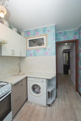 Продам трехкомнатную (3-комн.) квартиру, Голева ул, 3, Пермь г